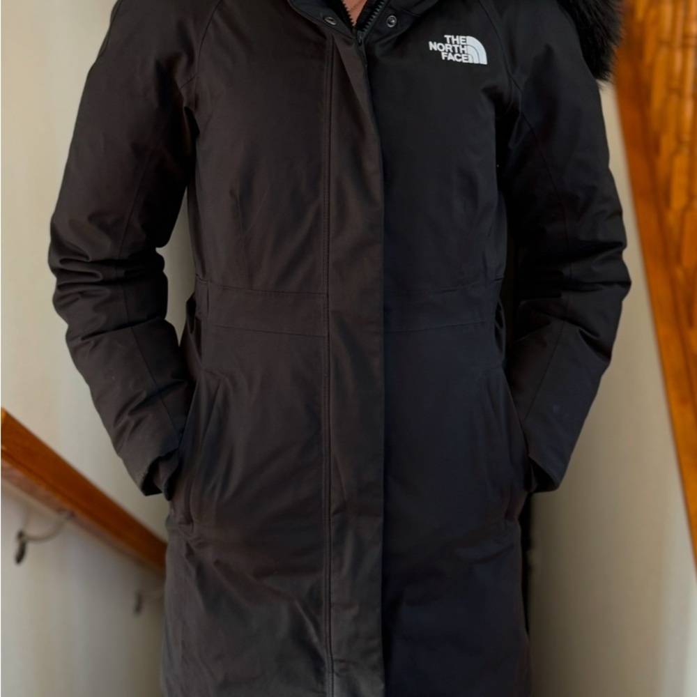 The North Face Women's Arctic Parka in Black